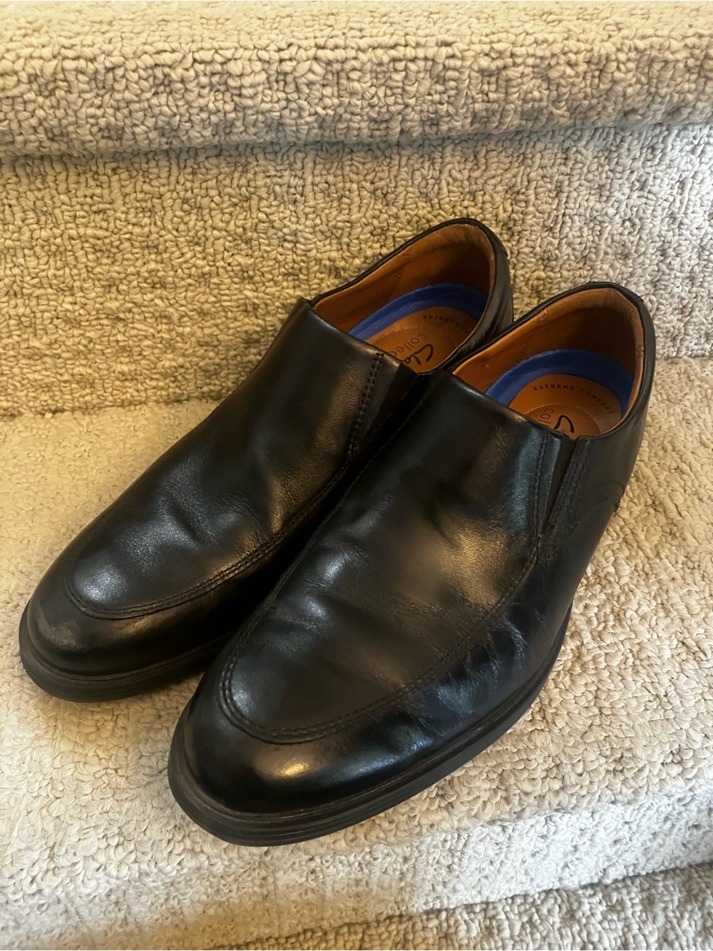 Clarks Men's Black Leather Slip-On Loafers